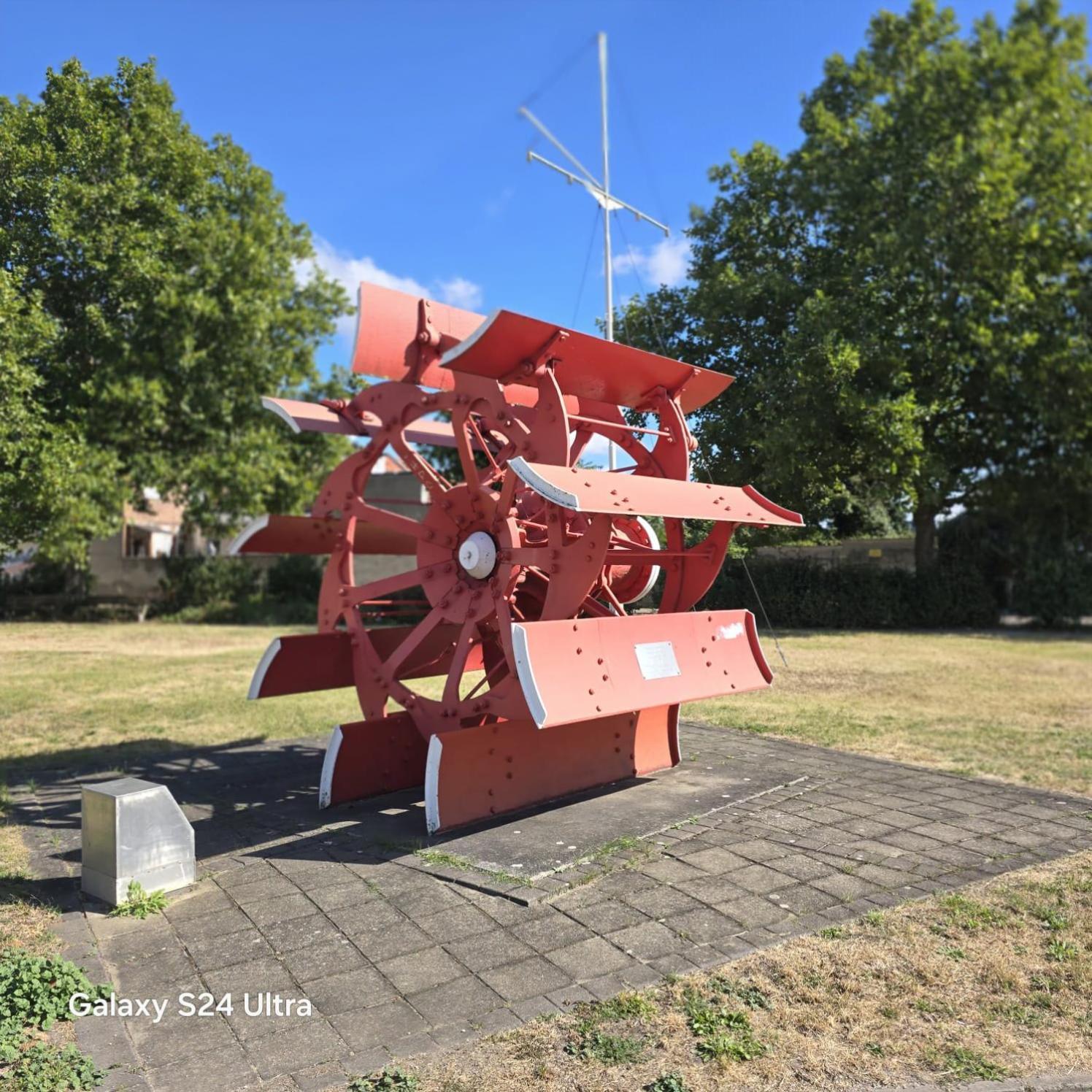 City Apart - Fewo Klimaanlage Whirpool Panoramafenster 5 Personen Kulturdenkmal Dessau-Rosslau Ngoại thất bức ảnh