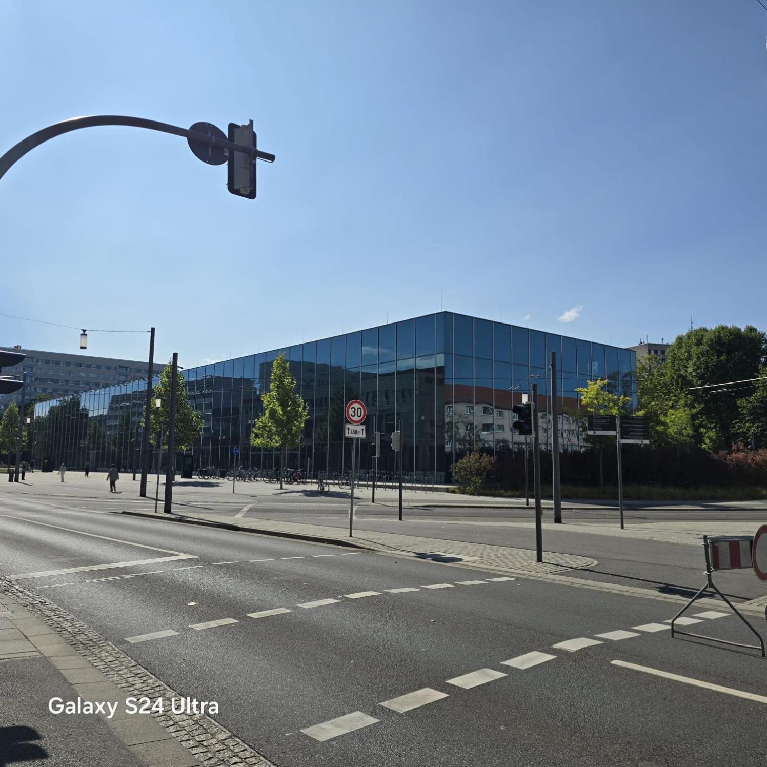 City Apart - Fewo Klimaanlage Whirpool Panoramafenster 5 Personen Kulturdenkmal Dessau-Rosslau Ngoại thất bức ảnh